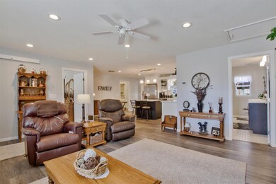 520 Emery St, Mulvane, KS 67110 - photo 2