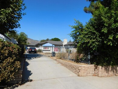 13600 Borden Ave, Sylmar, CA 91342 - photo 2