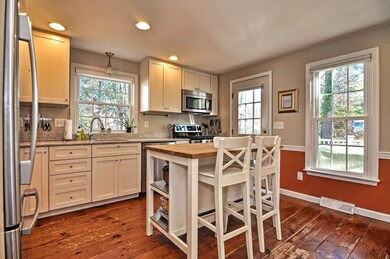 21 Vine St, Holliston, MA 01746 - photo 5