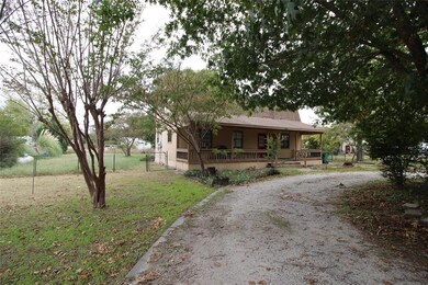 7065 Apache Trail, Weatherford, TX 76087 - photo 3