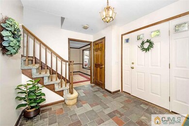 10 Holly Ct, Middlesex, NJ 08846 - photo 4