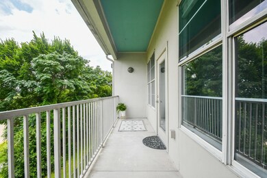 1441 East St unit 302, Houston, TX 77007 - photo 4