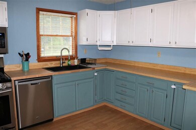 411 Hanthorn St, Mays Landing, NJ 08330 - photo 6