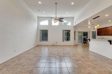 GRAND GREAT ROOM