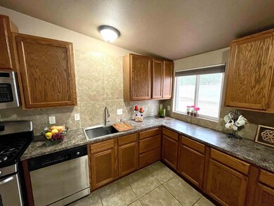 2404 Abbott Ave, Alamogordo, NM 88310 - photo 6