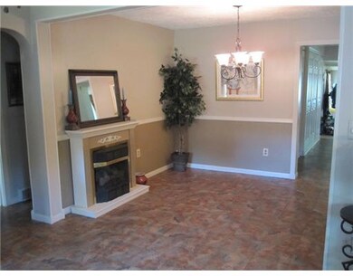 3111 Hampshire Rd, Erie, PA 16506 - photo 4