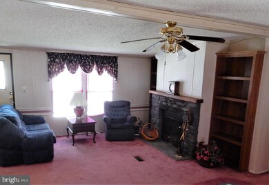 242 Edward Ln, Lothian, MD 20711 - photo 4