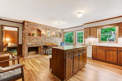 4272 Boyd Wright Rd Burlington-large-015