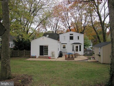 2219 Orchid Dr, Falls Church, VA 22046 - photo 4