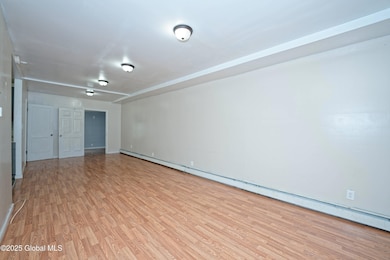 2 Livingroom 1