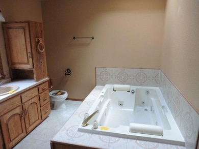 4196 E Evans Creek Rd, Rogue River, OR 97537 - photo 5