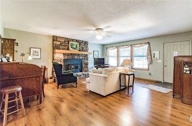 42 Westbury Dr, Bella Vista, AR 72714 - photo 3