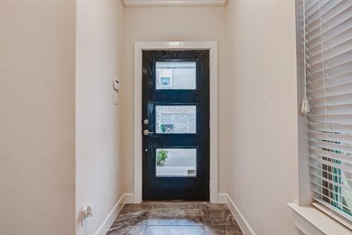 851 Fisher St unit C, Houston, TX 77018 - photo 2