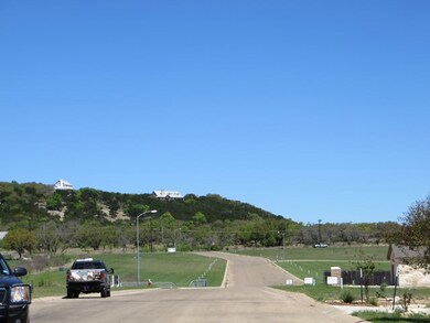 212 Clyde Run, Fredericksburg, TX 78624 - photo 4