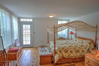 8754 Pomfret Rd, Pomfret, VT 05084 - photo 6