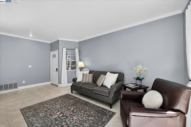 7875 Canyon Meadow Cir unit C, Pleasanton, CA 94588 - photo 5