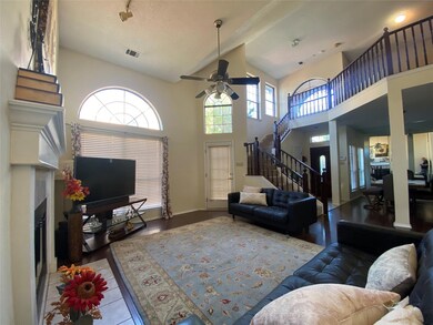 2905 Eagles Nest Dr, Bedford, TX 76021 - photo 4