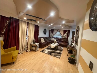 27 Lott Ln, Staten Island, NY 10314 - photo 5