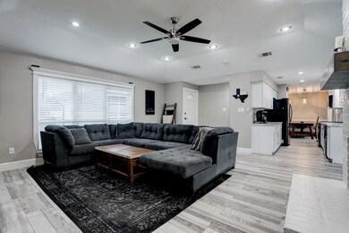 5214 Appleblossom Ln, Friendswood, TX 77546 - photo 7