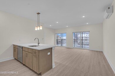 19 Carr Ave unit 211, Keansburg, NJ 07734 - photo 2