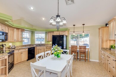12523 kitchen 3
