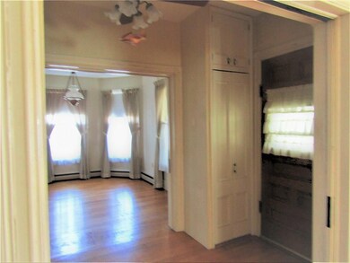 Foyer & Living Room