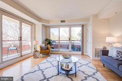 Emerson House on the Park unit 214, Washington, DC 20037 - photo 2