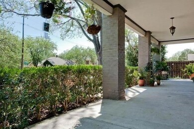 5803 Tremont St unit E, Dallas, TX 75214 - photo 2