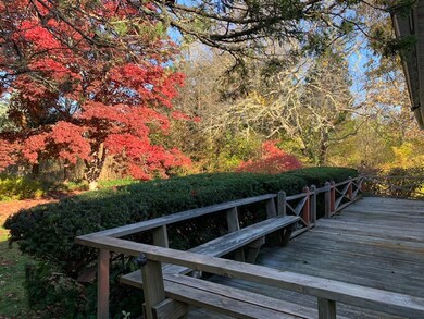 10 Elliot Ave, Oak Bluffs, MA 02568 - photo 4