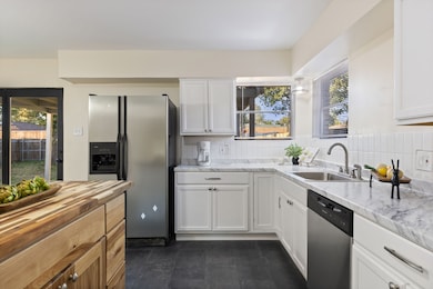 210 Old Mill Ln, Dallas, TX 75217 - photo 6