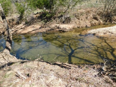 68 Loudon Rd, Fredericksburg, TX 78624 - photo 6