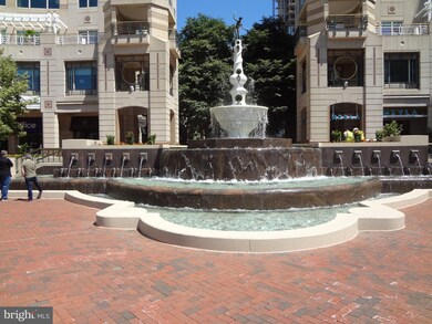 11212 Chestnut Grove Square unit 216, Reston, VA 20190 - photo 7