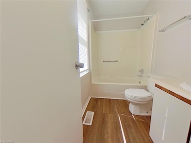 1629 Beaucrest Ave, High Point, NC 27265 - photo 5