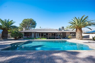 4260 Ridgecrest Dr, Las Vegas, NV 89121 - photo 2