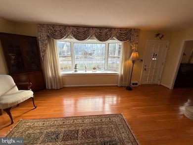 128 Clemson Rd, Bryn Mawr, PA 19010 - photo 3