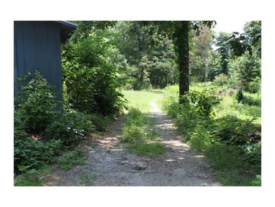 Land. entrance too 12.5 acres