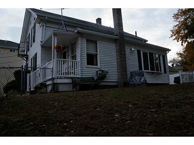 953 Park Ave, Woonsocket, RI 02895 - photo 4