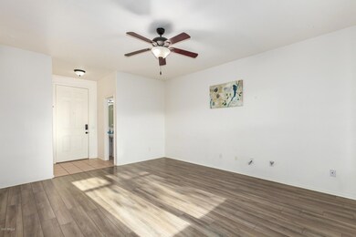1142 S Bogle Ct unit II, Chandler, AZ 85286 - photo 5