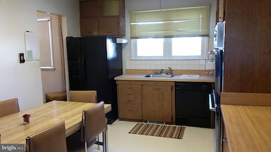 3939 Chaffey Rd, Randallstown, MD 21133 - photo 4