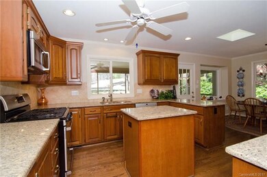 Tons of cabinets and counter space