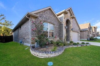 2104 Moonsail Ln, Denton, TX 76210 - photo 3