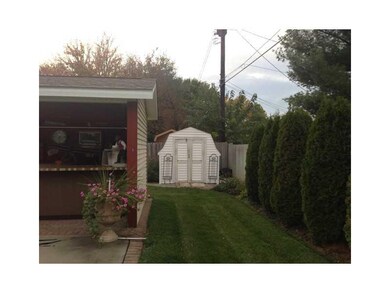 3350 Nottingham Dr, Columbus, IN 47203 - photo 6