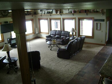 24 x 24 Great Room