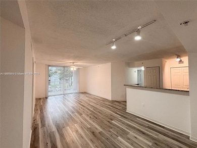 655 SW 111th Way unit 2016, Pembroke Pines, FL 33025 - photo 4