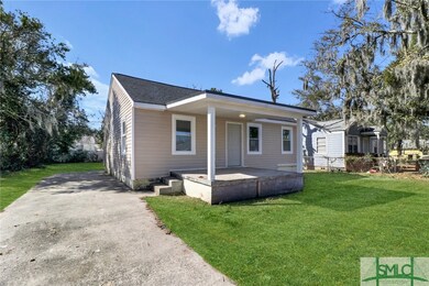 519 W 60th St, Savannah, GA 31405 - photo 2