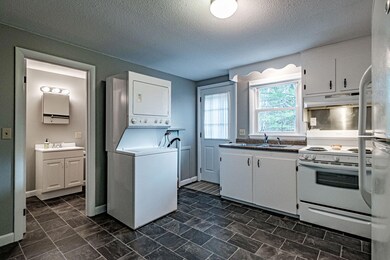 122 Burnell Dr, Yarmouth, ME 04096 - photo 6