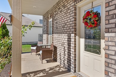 Spacious welcoming covered front porch.  561 Tacoma Dr Clarksville TN 37043