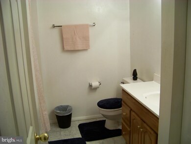 3803 Evans Trail Ct, Beltsville, MD 20705 - photo 5