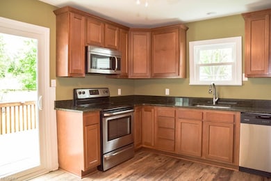 Stunning kitchen! Updated with granite countertops