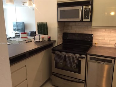 Bayview Condominiums unit 704, Miami Beach, FL 33139 - photo 7